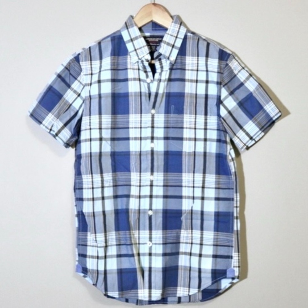American Eagle Blue Plaid Short Sleeve Button Down